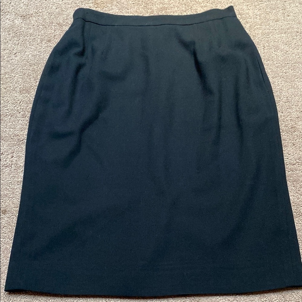 Vintage Wool Black Women's Size 14 Midi Skirt with Back Slit Quiet Luxury